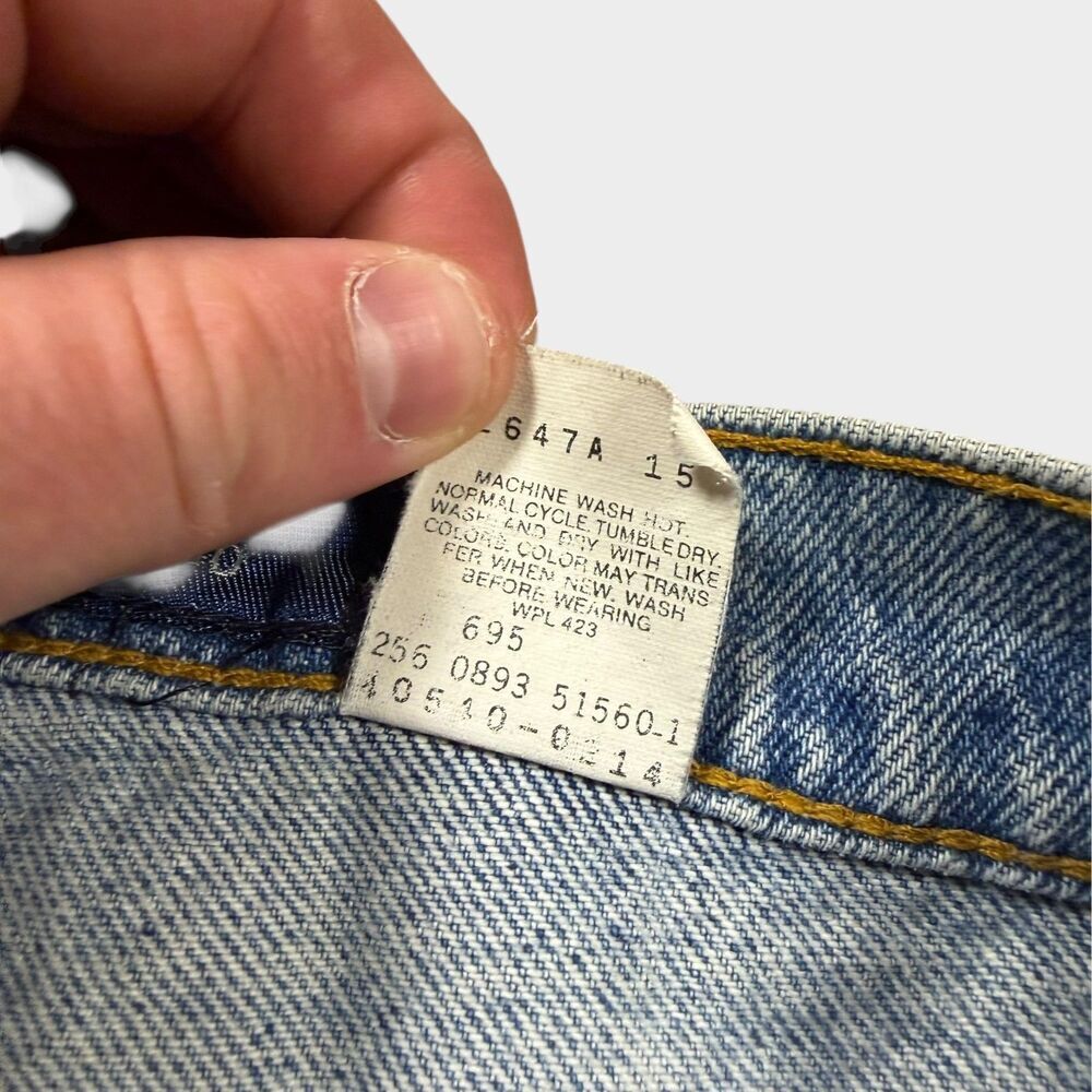 Vtg Levi’s Signature 540 Jeans Mens 36x30 Relaxed Fit Light Wash Denim 90s - Picture 12 of 15